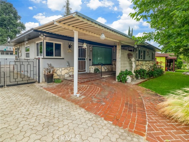540 Hacienda Drive, Monrovia CA: https://media.crmls.org/medias/11baee97-32eb-4cac-ab41-91630fd0e6a6.jpg