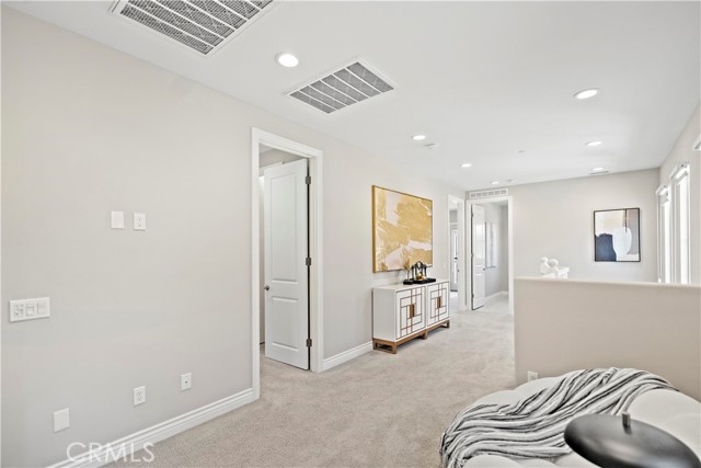 206 Phoebe, Irvine CA: https://media.crmls.org/medias/11bb41d7-b028-4800-980e-52a5367f9558.jpg