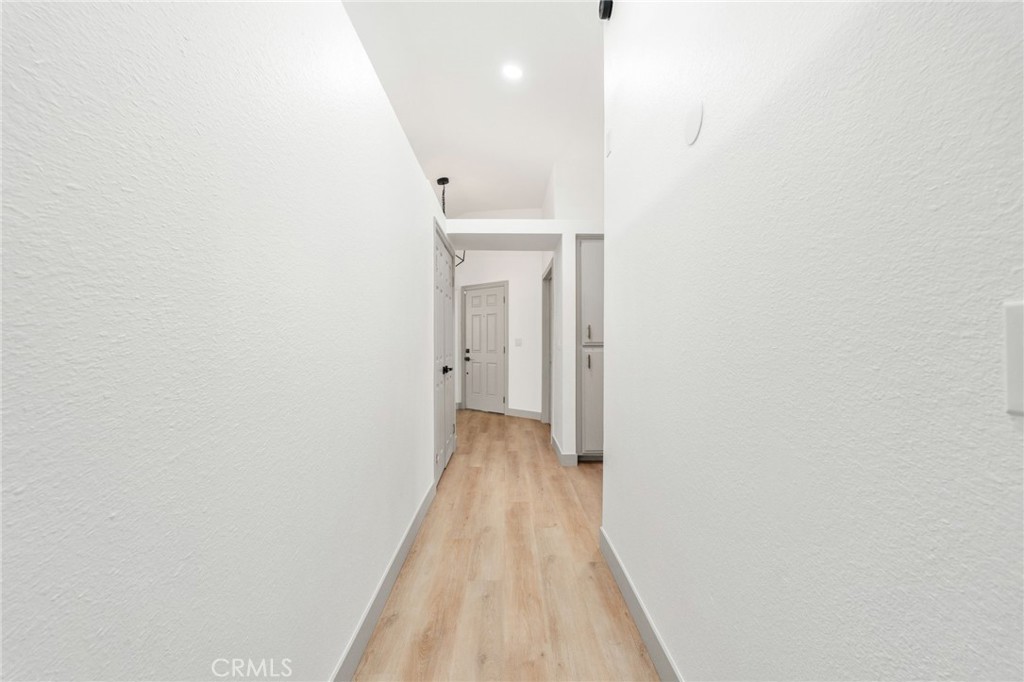 https://media.crmls.org/medias/11bb573f-cff8-4000-a985-fd86f9d6cb1c.jpg?preset=X-Large