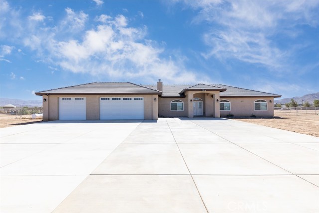 14625 Olema Road, Apple Valley CA: https://media.crmls.org/medias/11bca497-0cf8-4039-afa2-7094f5c403bf.jpg