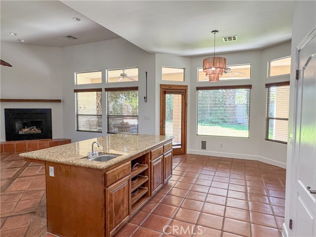 Detail Gallery Image 30 of 61 For 12011 Manorwood St, Bakersfield,  CA 93311 - 4 Beds | 2/1 Baths