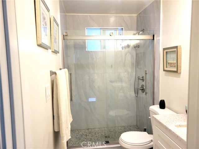 Detail Gallery Image 22 of 29 For 211 13th St, Seal Beach,  CA 90740 - 2 Beds | 1/1 Baths