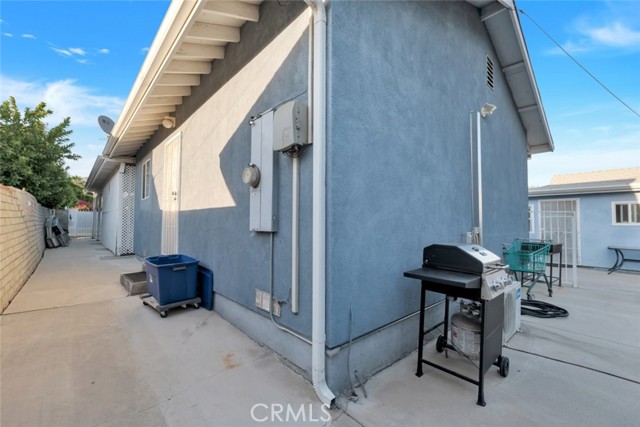 16908 Los Alimos Street, Granada Hills CA: https://media.crmls.org/medias/11bdf6a9-5f22-4a82-aaaa-15a4d5ac254d.jpg