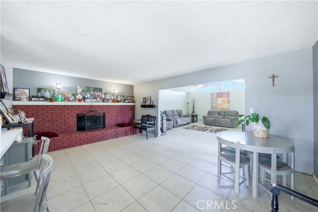 Detail Gallery Image 5 of 19 For 10460 Lorinda Avenue, Buena Park,  CA 90620 - 3 Beds | 2 Baths