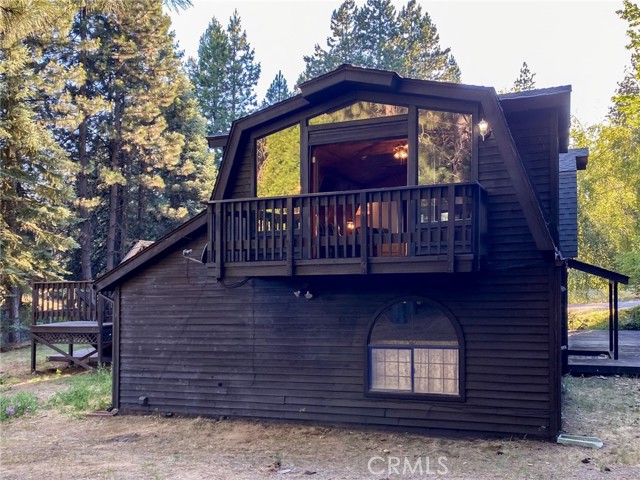 Detail Gallery Image 12 of 65 For 2737 S Old Stage Rd, Mount Shasta,  CA 96067 - 3 Beds | 2/1 Baths