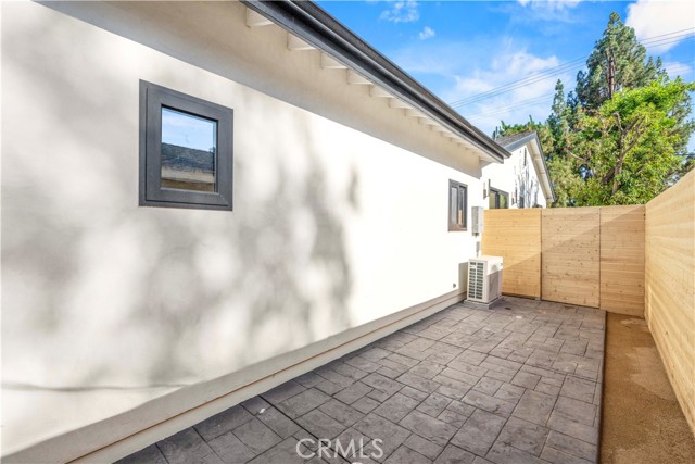 16245 Chatsworth Street, Granada Hills CA: https://media.crmls.org/medias/11c013a3-3d71-43a4-b2f0-91114a144122.jpg