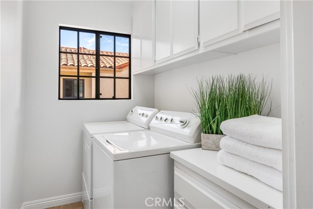 Detail Gallery Image 22 of 28 For 2008 Mathews Ave #C,  Redondo Beach,  CA 90278 - 3 Beds | 2/1 Baths