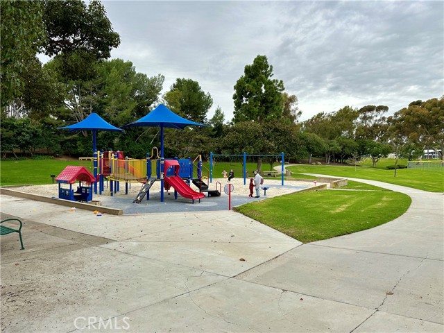 Detail Gallery Image 20 of 25 For 2316 Vista Hogar, Newport Beach,  CA 92660 - 3 Beds | 2 Baths