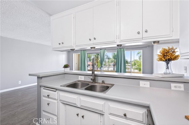 Detail Gallery Image 7 of 24 For 1187 East 3rd Street #305,  Long Beach,  CA 90802 - 1 Beds | 1 Baths