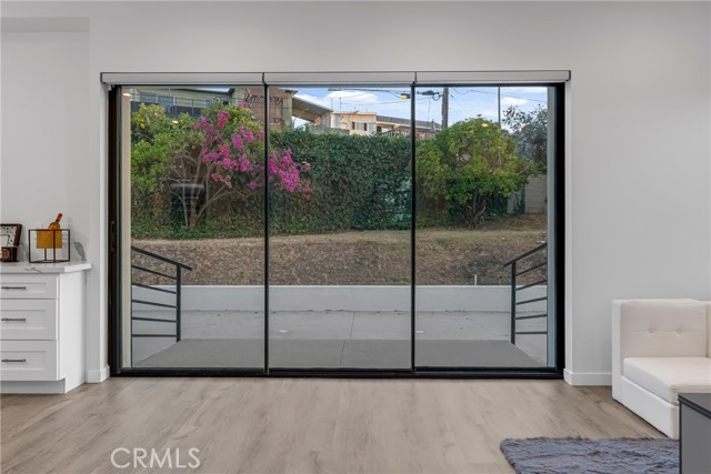 5196 Orange Place, Los Angeles CA: https://media.crmls.org/medias/11c1dc26-59e1-4ec0-9f97-4eeeeef56899.jpg