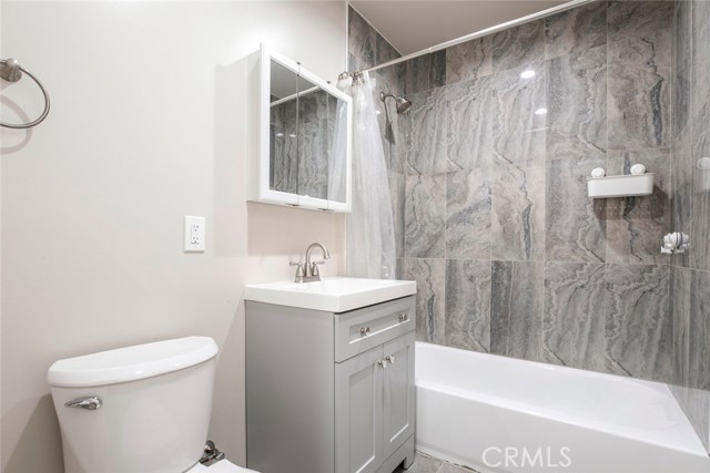 Detail Gallery Image 19 of 38 For 6545 Coldwater Canyon Ave, North Hollywood,  CA 91606 - 4 Beds | 2 Baths