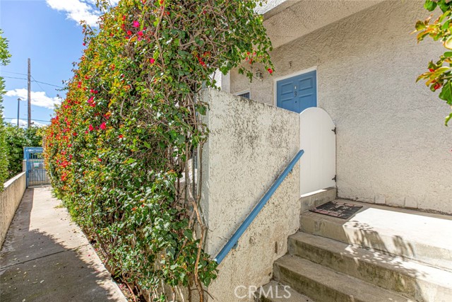 14355 Foothill Boulevard, 3 photo 7