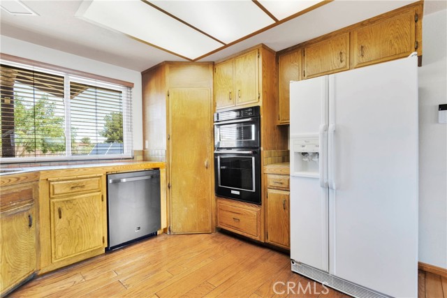 Refrigerator included