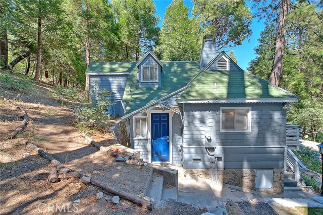 27048 State Highway 189, Blue Jay CA: https://media.crmls.org/medias/11c37b4f-627f-4fcb-a7df-2de5cdeb3552.jpg