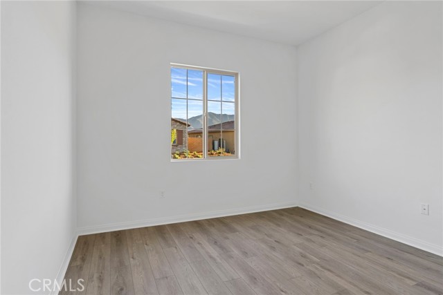 Detail Gallery Image 9 of 26 For 11920 Shadeland, Corona,  CA 92883 - 2 Beds | 2 Baths