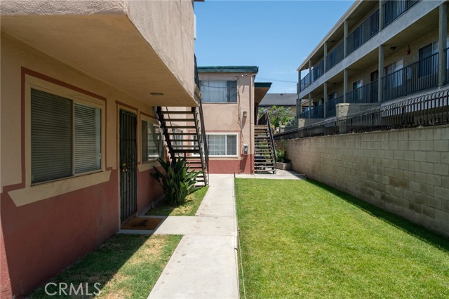 Detail Gallery Image 8 of 11 For 1381 Temple Ave, Long Beach,  CA 90804 - – Beds | – Baths