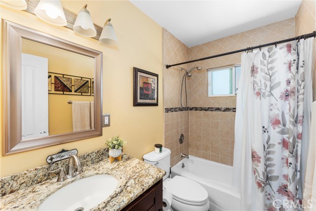 Detail Gallery Image 15 of 32 For 180 N De Lay Ave, Covina,  CA 91723 - 4 Beds | 2 Baths