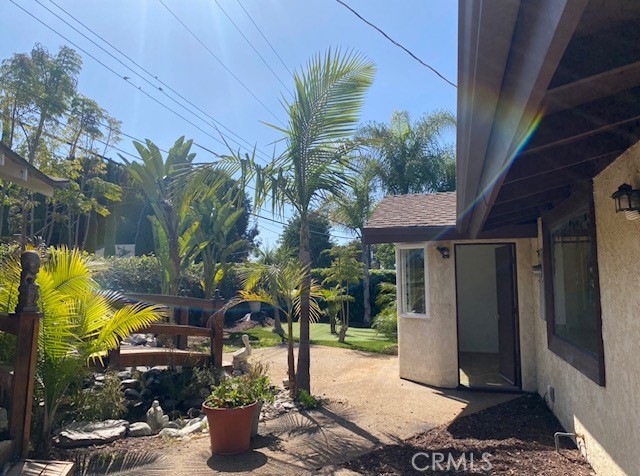 11422 Harrisburg Road, Los Alamitos CA: https://media.crmls.org/medias/11c741fa-8265-44b8-b60a-cd576a36ef61.jpg
