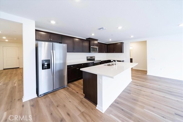 Detail Gallery Image 8 of 47 For 25432 Cetara, Homeland,  CA 92548 - 5 Beds | 3/1 Baths