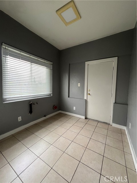 Detail Gallery Image 17 of 21 For 1141 W San Joaquin Ave, Tulare,  CA 93274 - 3 Beds | 1 Baths