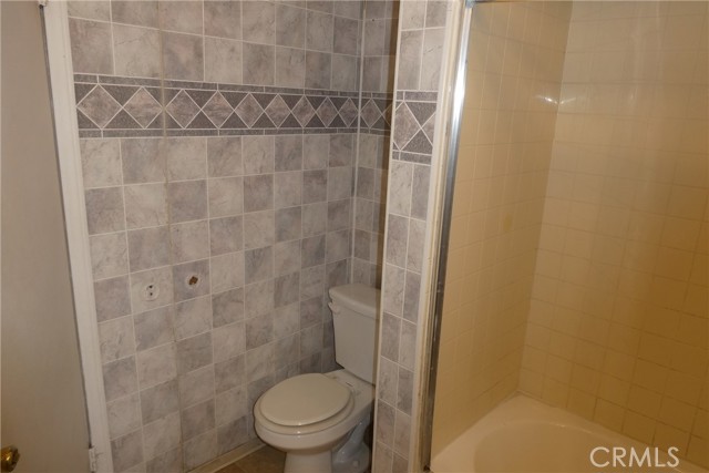 Detail Gallery Image 12 of 33 For 7040 Arlington, Los Angeles,  CA 90043 - 3 Beds | 2 Baths