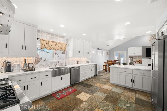 Detail Gallery Image 20 of 75 For 2320 Temescal, Norco,  CA 92860 - 4 Beds | 2 Baths