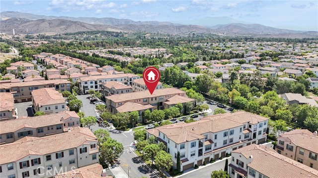 58 Origin, Irvine CA: https://media.crmls.org/medias/11c93890-f18d-4007-b473-9a4e16db8037.jpg