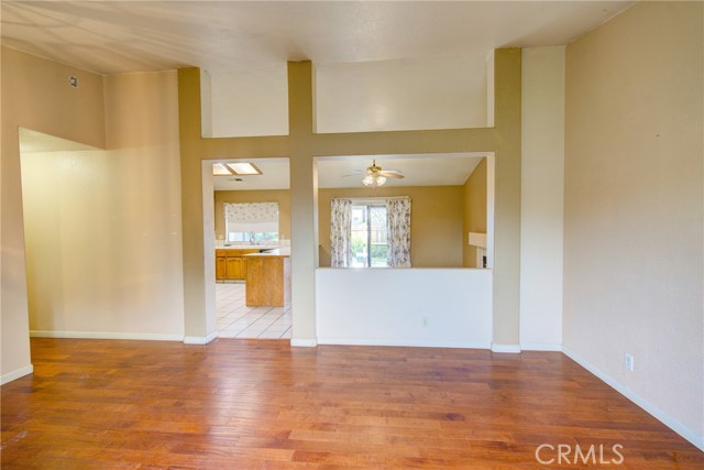 Detail Gallery Image 5 of 24 For 2326 Santos St, Dos Palos,  CA 93620 - 3 Beds | 2 Baths