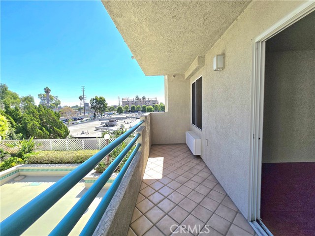 11410 Dolan Avenue, Downey CA: https://media.crmls.org/medias/11c9e7ff-9c29-48d3-87d9-52c2c67e244f.jpg
