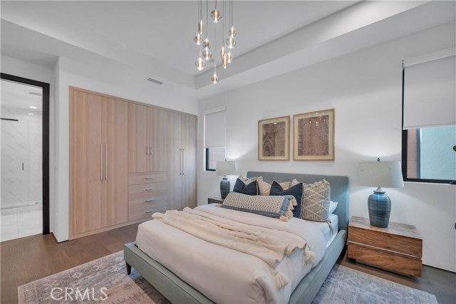 332 Avenue E, Redondo Beach, California 90277, 5 Bedrooms Bedrooms, ,6 BathroomsBathrooms,Residential,For Sale,Avenue E,SB26070979
