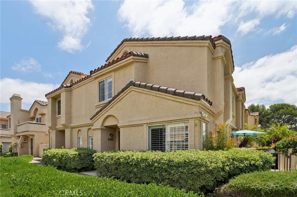 21201 Jasmines Way