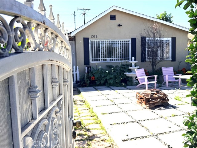 Detail Gallery Image 40 of 43 For 1318 E 100th St, Los Angeles,  CA 90002 - 3 Beds | 2 Baths