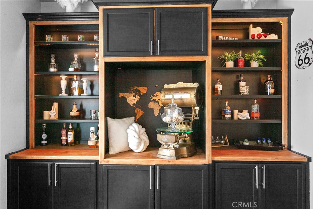 https://media.crmls.org/medias/11cbea47-8e13-4aea-8935-d54739171919.jpg?preset=X-Large