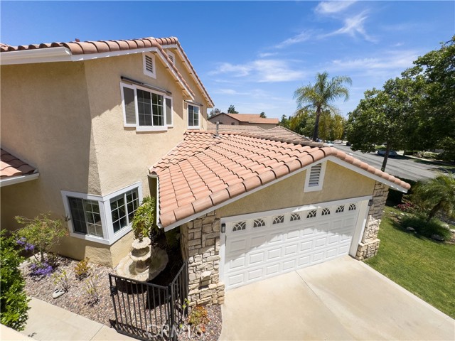 Detail Gallery Image 4 of 48 For 1035 Summerplace Ct, Corona,  CA 92881 - 5 Beds | 4 Baths