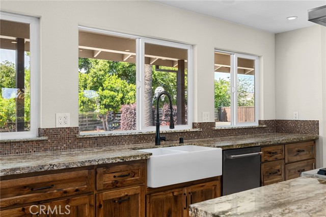 Detail Gallery Image 15 of 72 For 201 Valley View Dr, Oroville,  CA 95966 - 3 Beds | 3 Baths