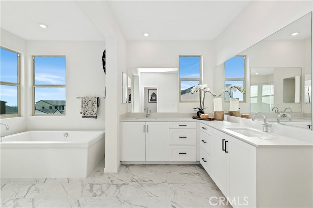 Detail Gallery Image 40 of 67 For 15800 Conservatory Dr, Fontana,  CA 92336 - 5 Beds | 4/1 Baths