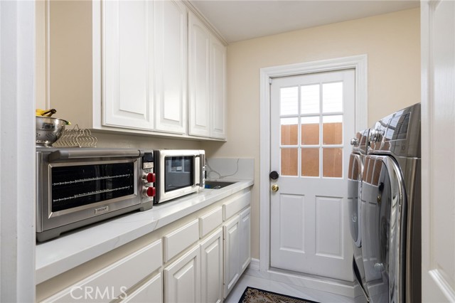 Image 15 of 41 For 25761 Highplains