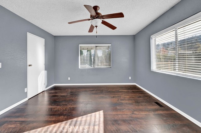 Detail Gallery Image 33 of 43 For 21276 White Pine Dr #16,  Tehachapi,  CA 93561 - 3 Beds | 2 Baths