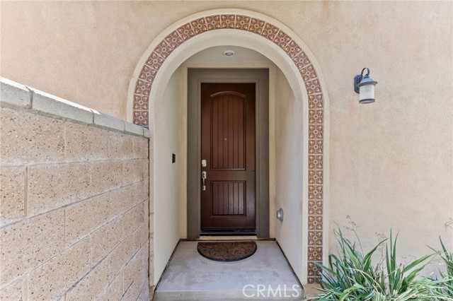 Detail Gallery Image 3 of 43 For 5873 Oatfield Ave, Corona,  CA 92880 - 3 Beds | 2/1 Baths