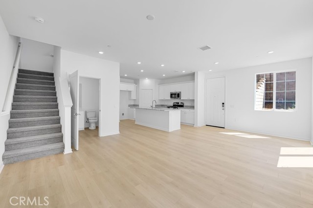 32807 MANHATTAN Avenue, Winchester CA: https://media.crmls.org/medias/11d0dd33-70e3-453b-9925-40a02e7e9e3b.jpg