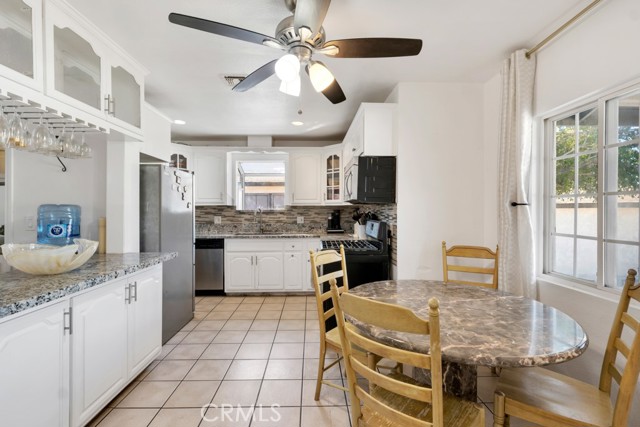 7708 Penfield photo 7