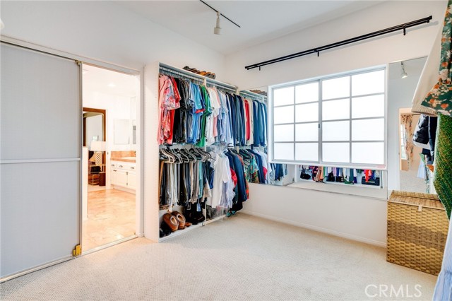 1119 9th Street, Hermosa Beach, California 90254, 5 Bedrooms Bedrooms, ,2 BathroomsBathrooms,Residential,Sold,9th,SB22164330
