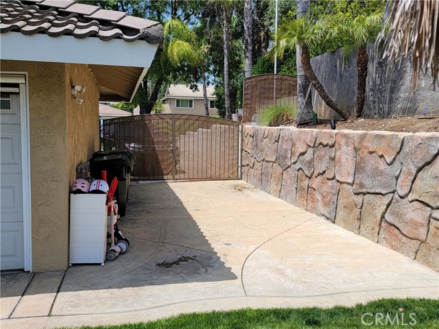 Detail Gallery Image 34 of 37 For 305 W 23rd St, Upland,  CA 91784 - 3 Beds | 3 Baths