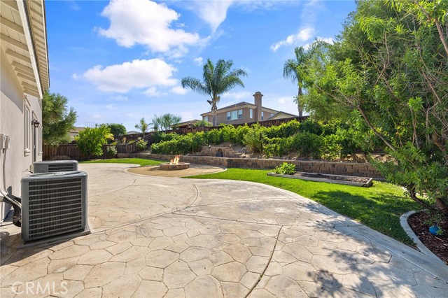 28481 Scenic Bay Cove, Menifee CA: https://media.crmls.org/medias/11d1fe1c-36d2-4adf-bf5b-6f38c077f4c0.jpg