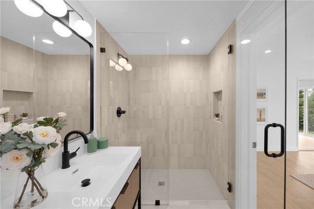 Detail Gallery Image 19 of 30 For 16938 Knapp St, Northridge,  CA 91343 - 3 Beds | 2/1 Baths