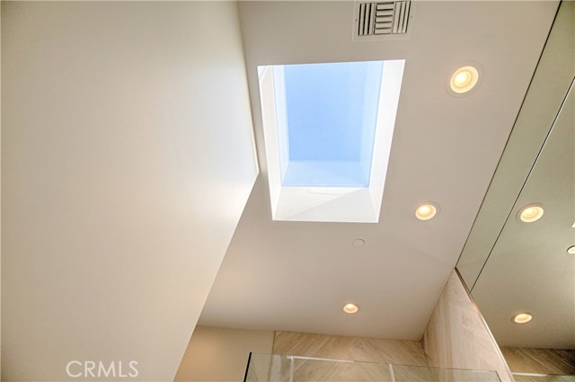 212 Irena Avenue, Redondo Beach, California 90277, 3 Bedrooms Bedrooms, ,2 BathroomsBathrooms,Residential,Sold,Irena,SB17011724