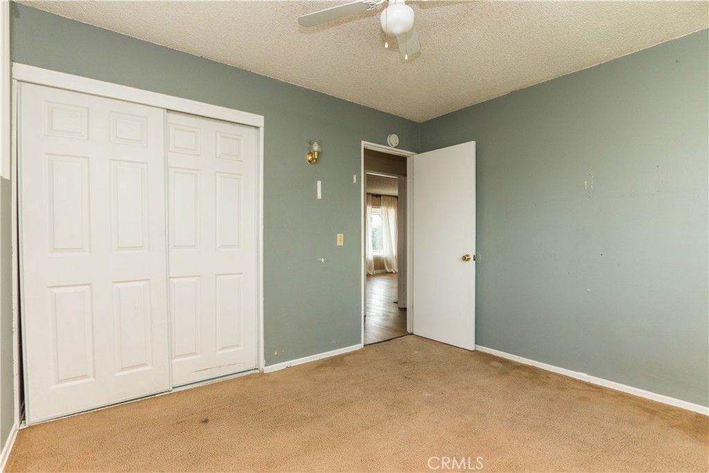 https://media.crmls.org/medias/11d3ec0b-d940-4be2-abd5-0ef2935a8505.jpg?preset=X-Large