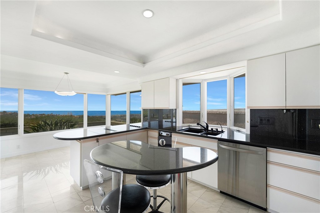 MLS #OC25272387 image #8