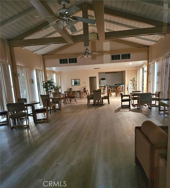 Detail Gallery Image 13 of 18 For 18307 Burbank Bld #41,  Tarzana,  CA 91356 - 2 Beds | 2 Baths