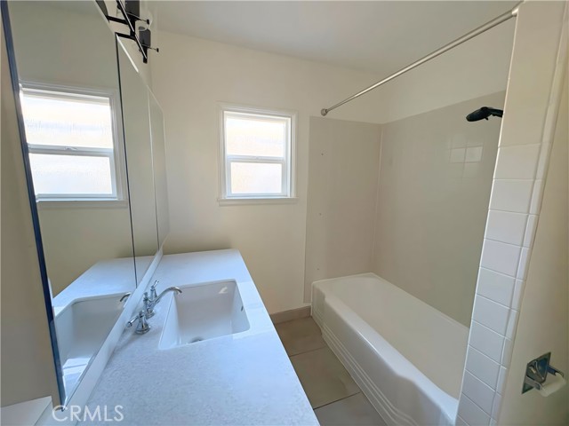 Detail Gallery Image 18 of 26 For 587 E Arrow, Upland,  CA 91786 - 5 Beds | 2/1 Baths